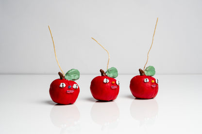 Enchanted Apple Yellow Nose