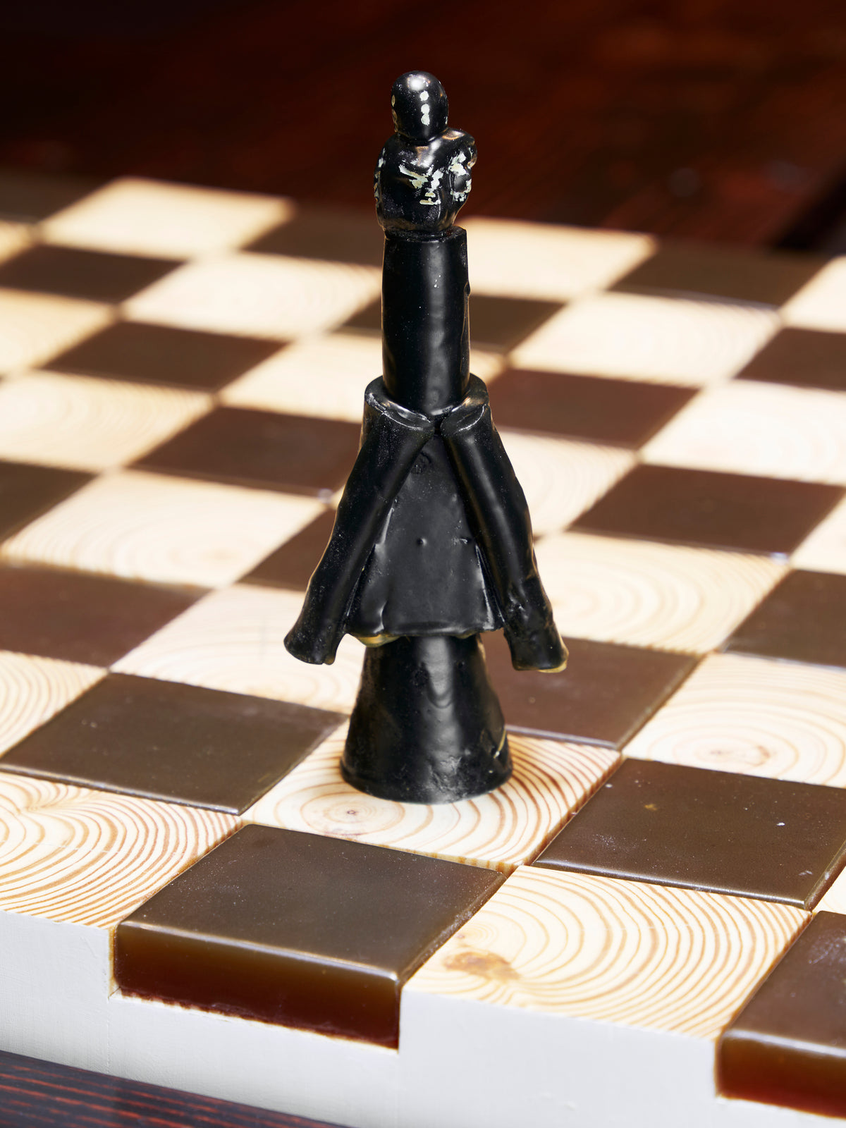 The Queen- Black