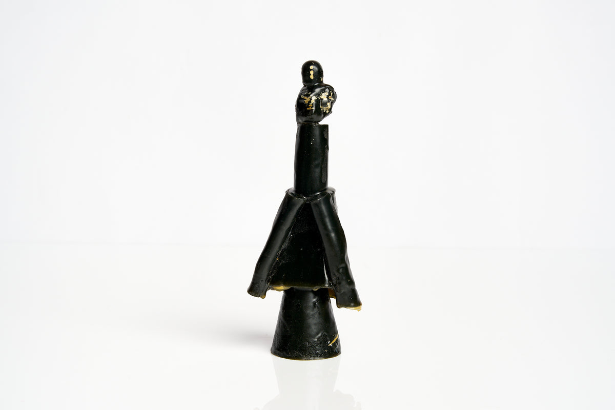 The Queen- Black