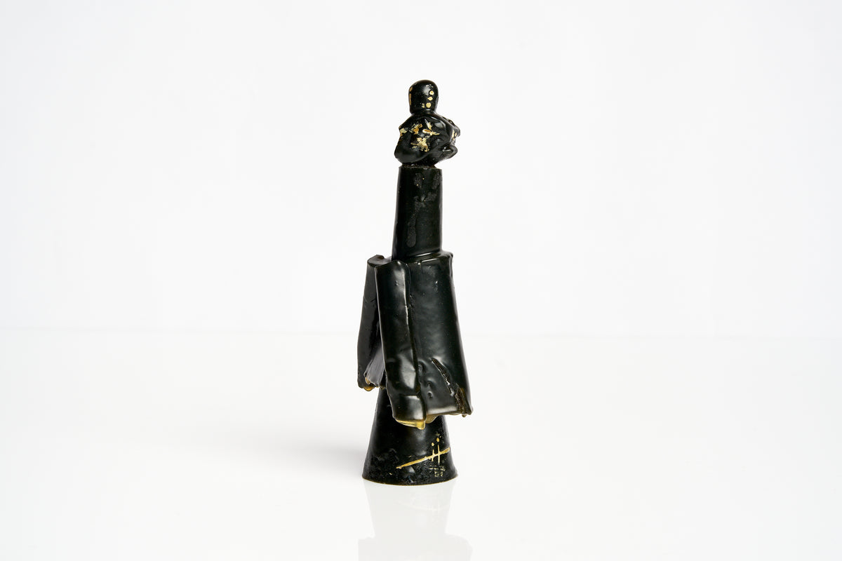 The Queen- Black