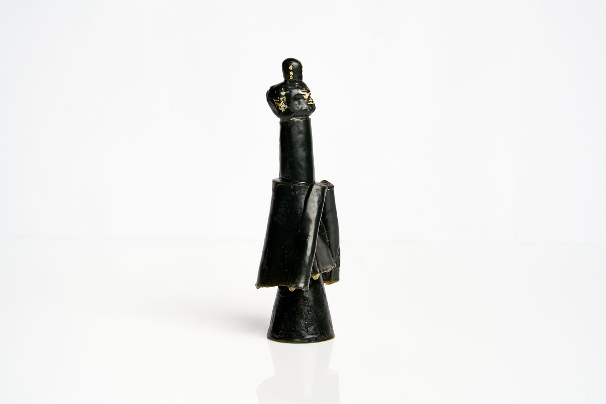 The Queen- Black