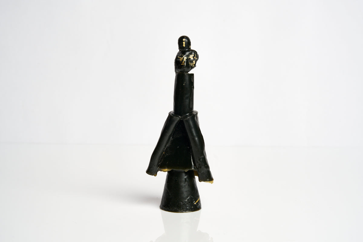 The Queen- Black