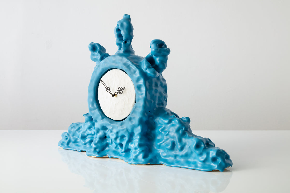 Mantelpiece Clock and Mirrored Urns