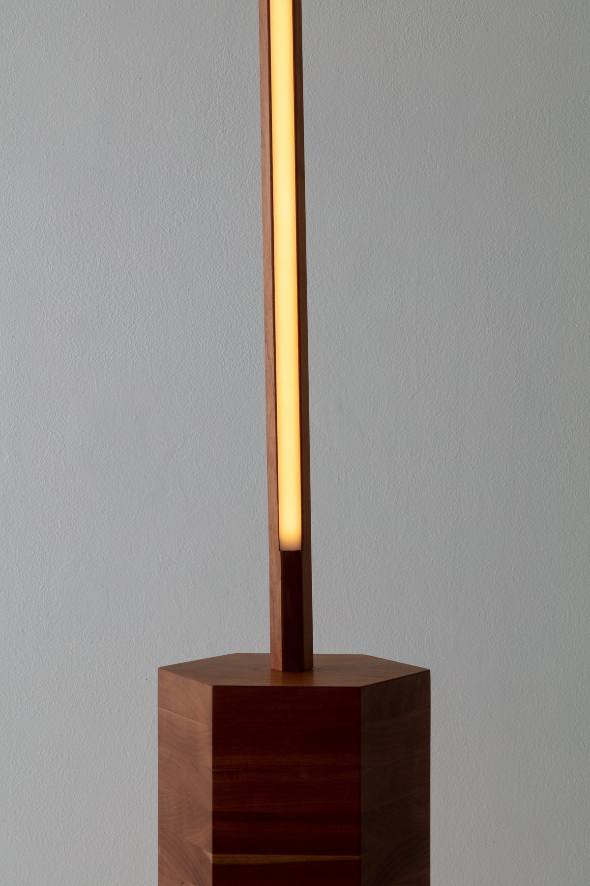Hexagon Cherry LED Line Light