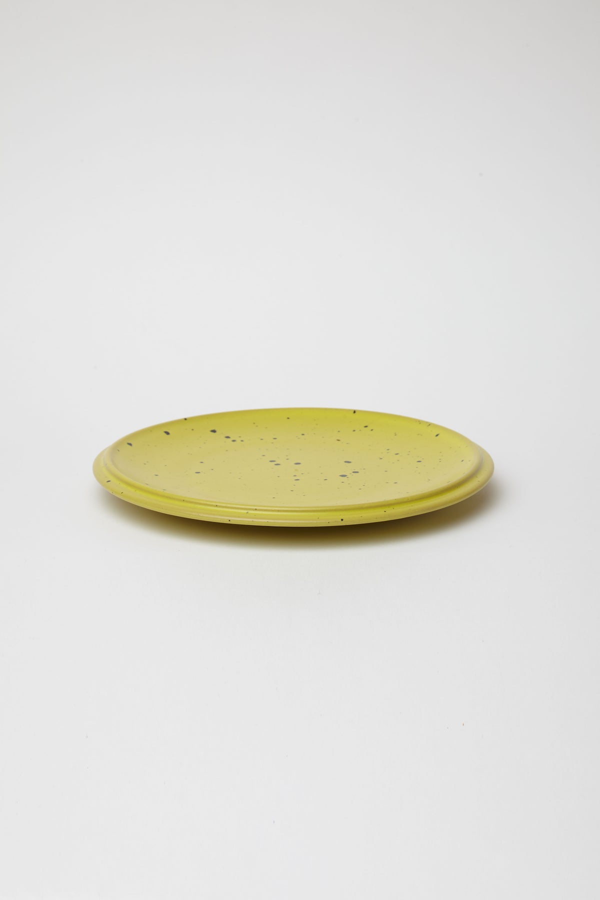 Saturn Dinnerware Saffron Speckle Satin