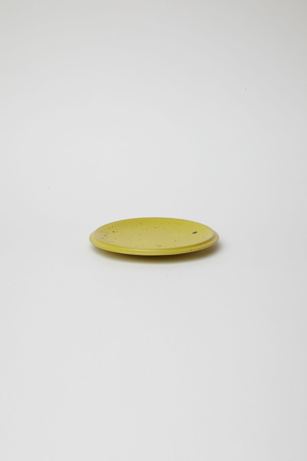 Saturn Dinnerware Saffron Speckle Satin