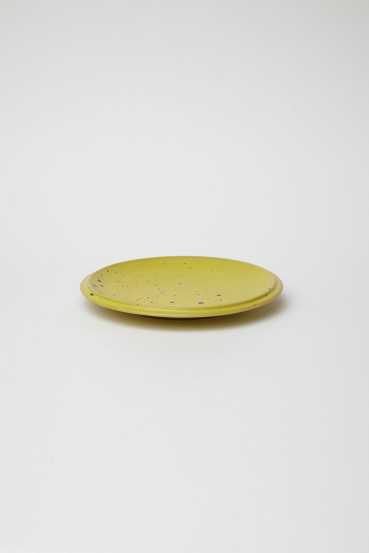 Saturn Dinnerware Saffron Speckle Satin